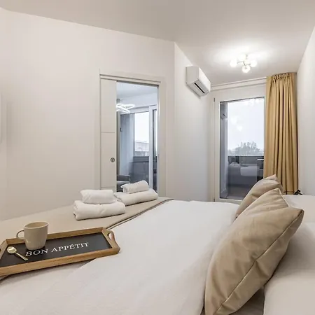 Apartment Olimpia - Prada Bocconi Ieo